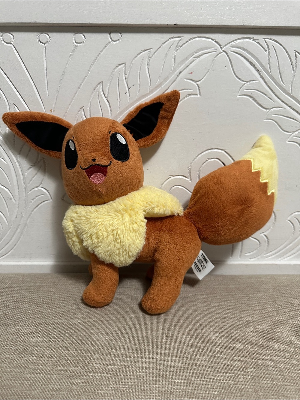 TOMY Eevee plush